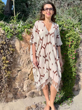 Load image into Gallery viewer, Bohemian tunic with pattern and fringe from raw cotton.