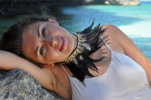 Load image into Gallery viewer, Black feathers with cowrie shells necklace/armband.
