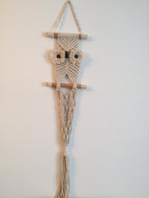 Load image into Gallery viewer, Macrame plant hanger.
