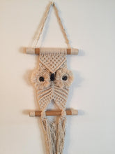 Load image into Gallery viewer, Macrame plant hanger.
