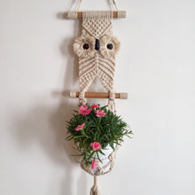 Load image into Gallery viewer, Macrame plant hanger.
