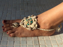 Load image into Gallery viewer, Barefoot sandals/anklet with shells.
