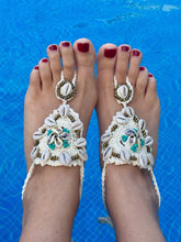 Load image into Gallery viewer, Barefoot sandals/anklet with shells.
