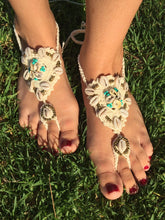 Load image into Gallery viewer, Barefoot sandals/anklet with shells.
