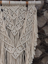 Load image into Gallery viewer, Macrame wall hanging.
